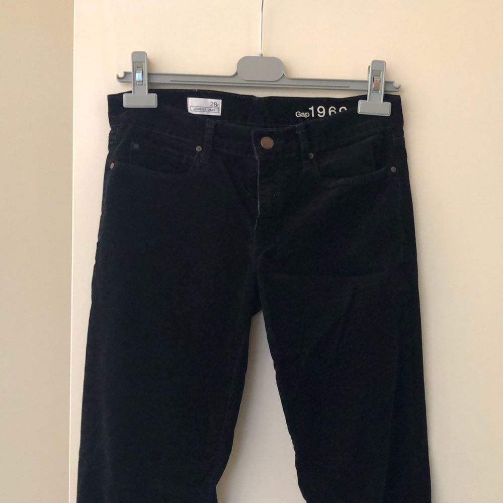 Gap 28R corduroy black legging Jean